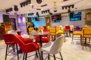 10 Eleven Restaurant & Lounge